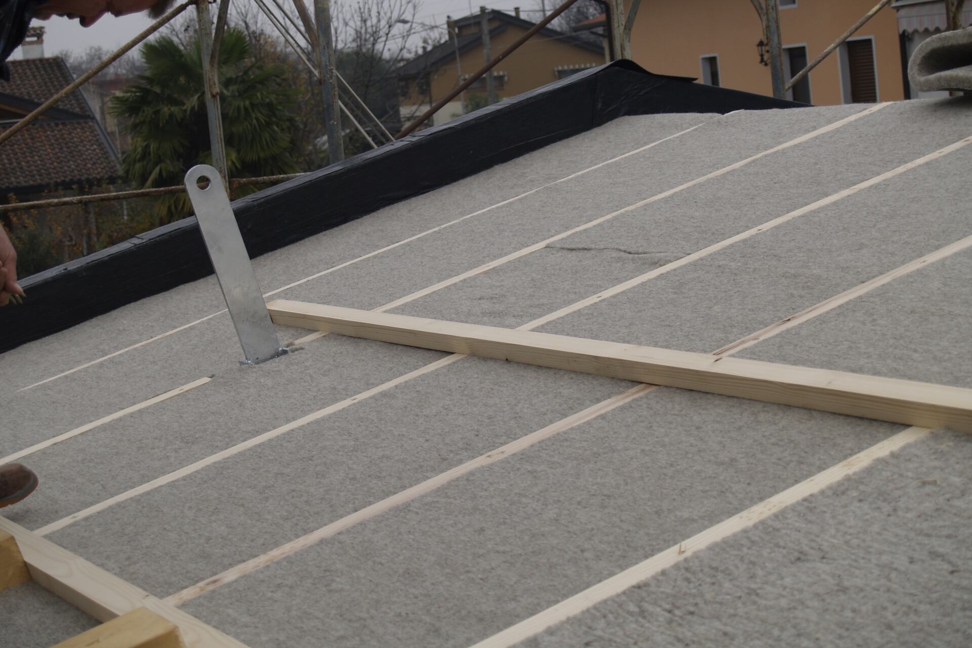 Pecora: la coibentazione fatta con la lana di pecora è utilizzabile in qualunque frangente ed efficace come quella di tutti gli altri materiali, compresi quelli sintetici