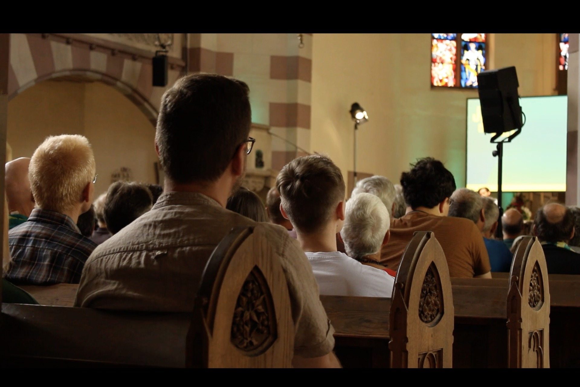 Religione: i fedeli del sermone di ChatGPT