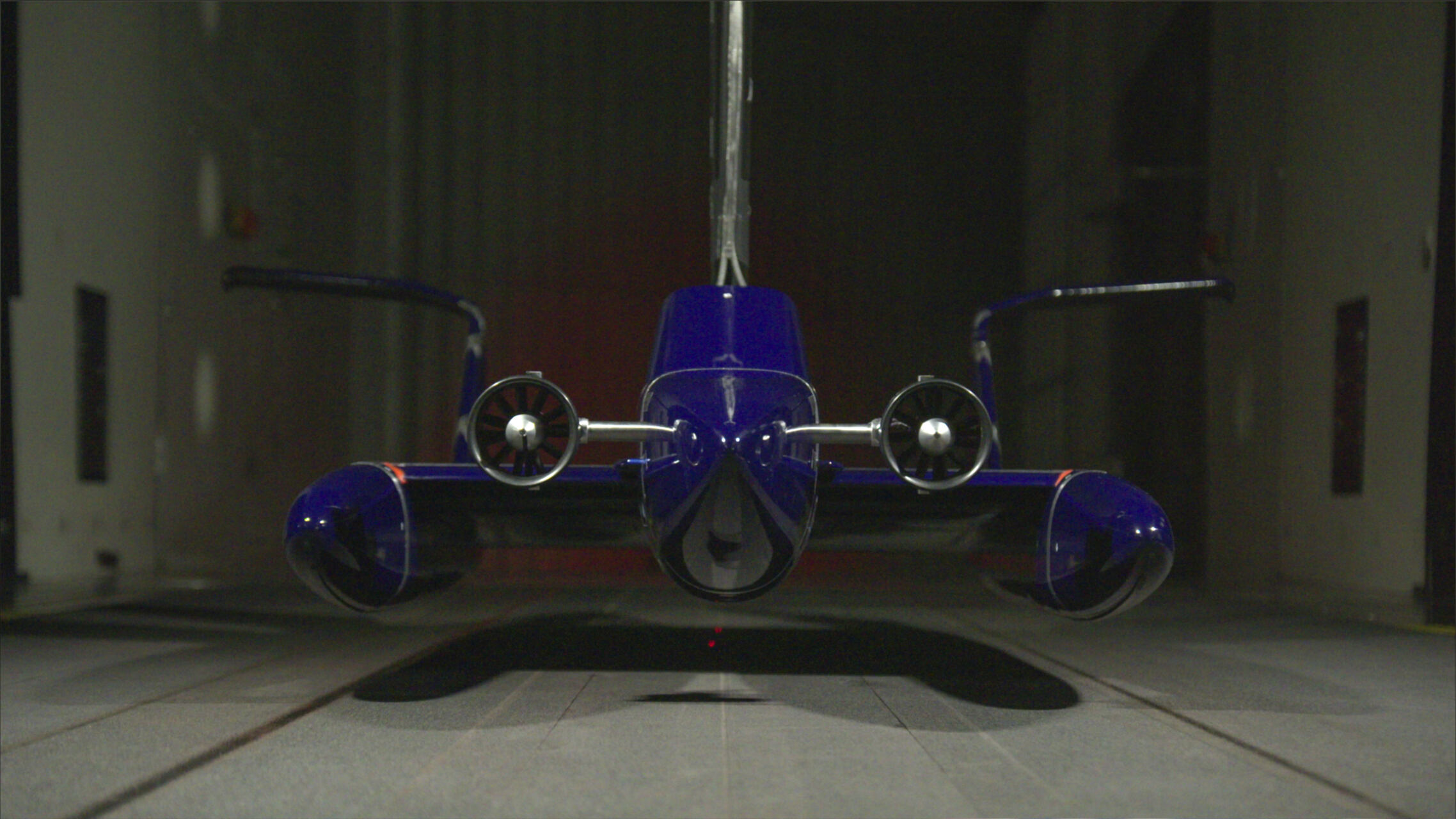 Alpine & Aqualines: il modello dell’Aqualines Naviplane nella galleria del vento Alpine
