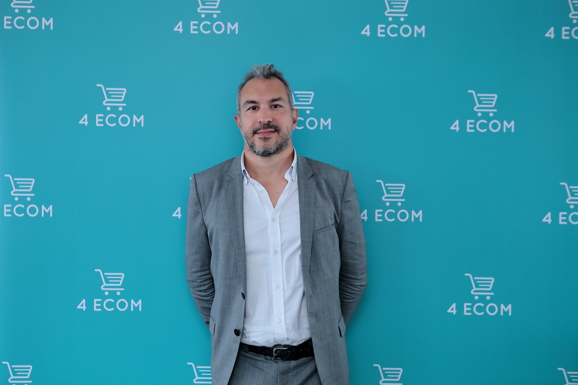Davide Lugli: Davide Lugli ha una holding di investimenti pre-seed chiamata Digital Millers, che ha finanziato il prodotto cosmetico Hemeryne