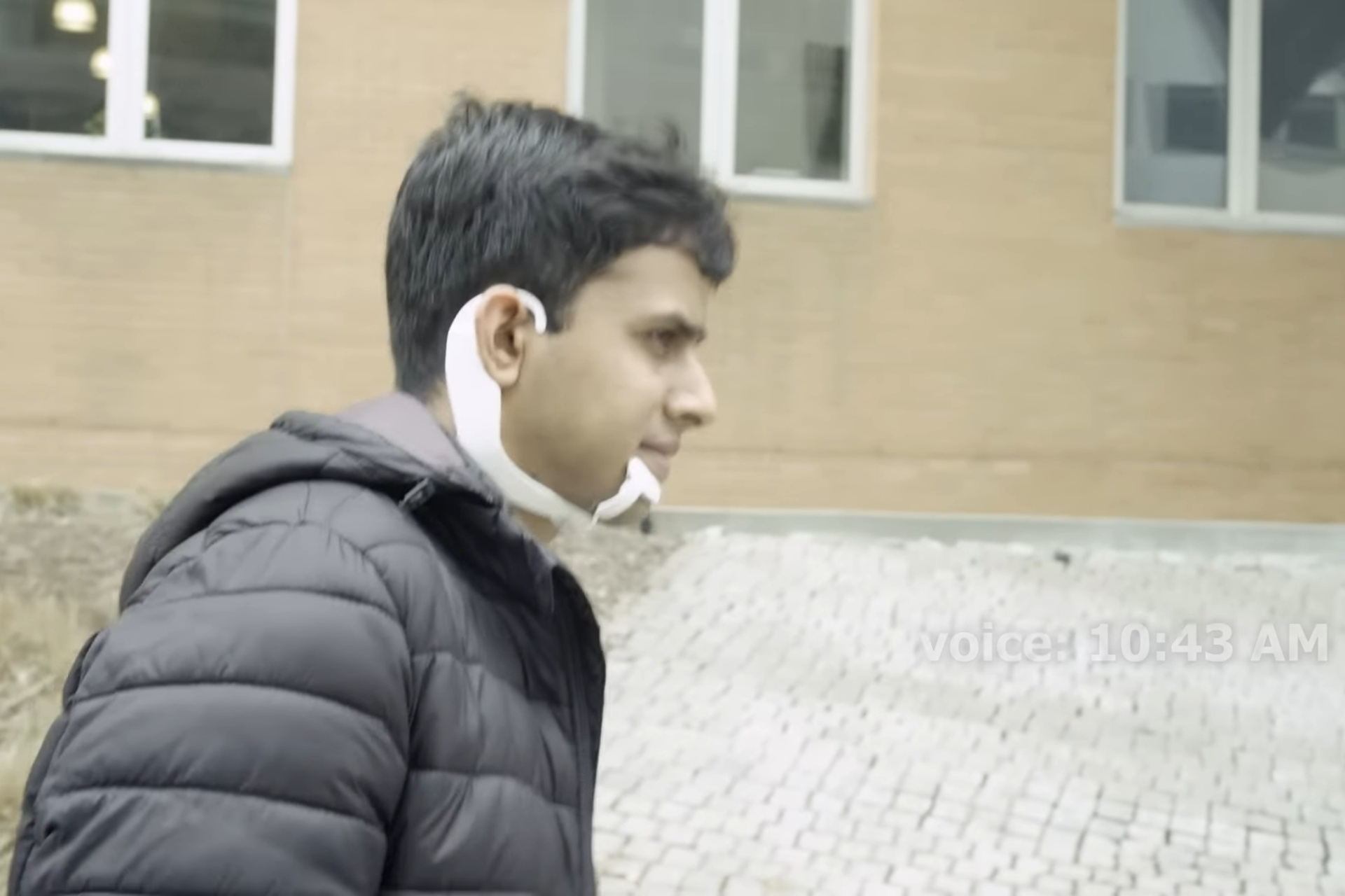 Telepatia: Arnav Kapur del MIT e il dispositivo AlterEgo