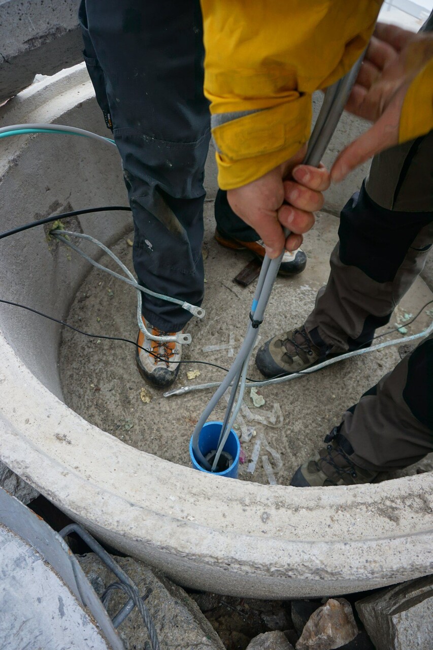 Plastica: i campionamenti delle nanoparticelle di neve da parte di un team di ricerca congiunto formato da scienziati del Laboratorio Federale di Prova dei Materiali e di Ricerca della Svizzera, dell'Università di Utrecht in Olanda e dell'Istituto Centrale Austriaco per la Meteorologia e la Geofisica sul monte “Hoher Sonnenblick”
