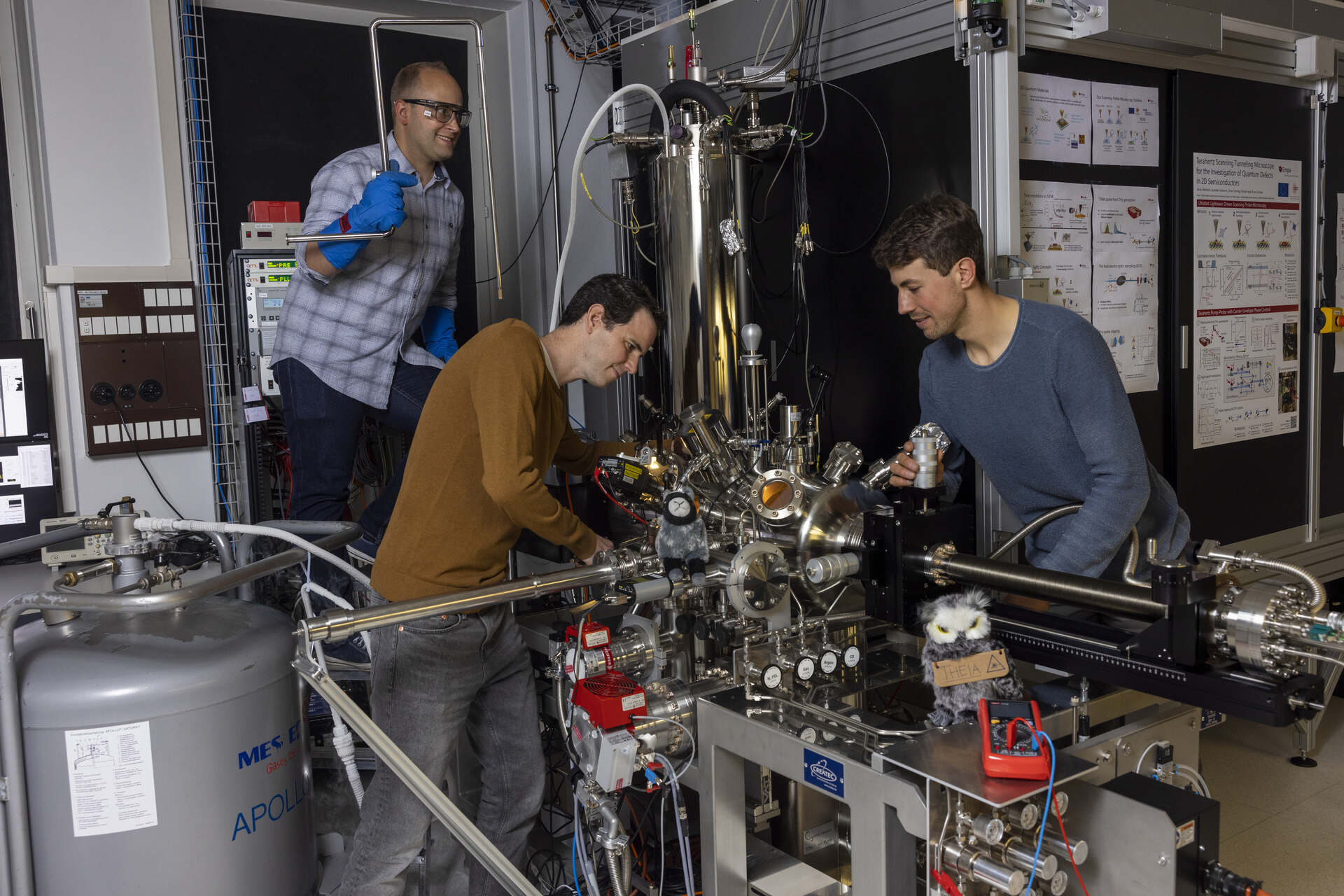 Semiconduttori: Lysander Huberich, Bruno Schuler e Jonas Allerbeck dell’EMPA