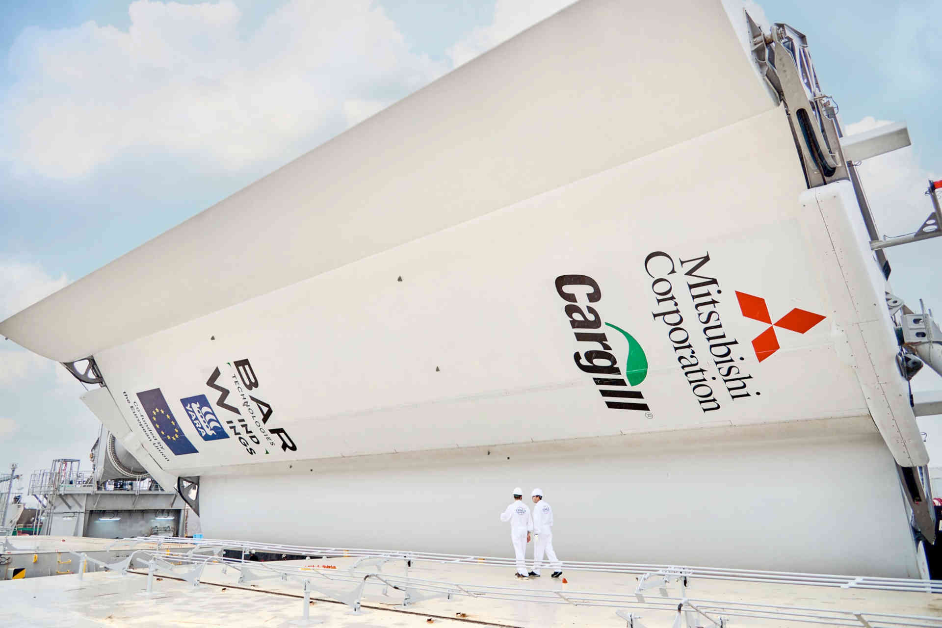 WindWings, le vele ausiliarie per abbattere le emissioni delle navi