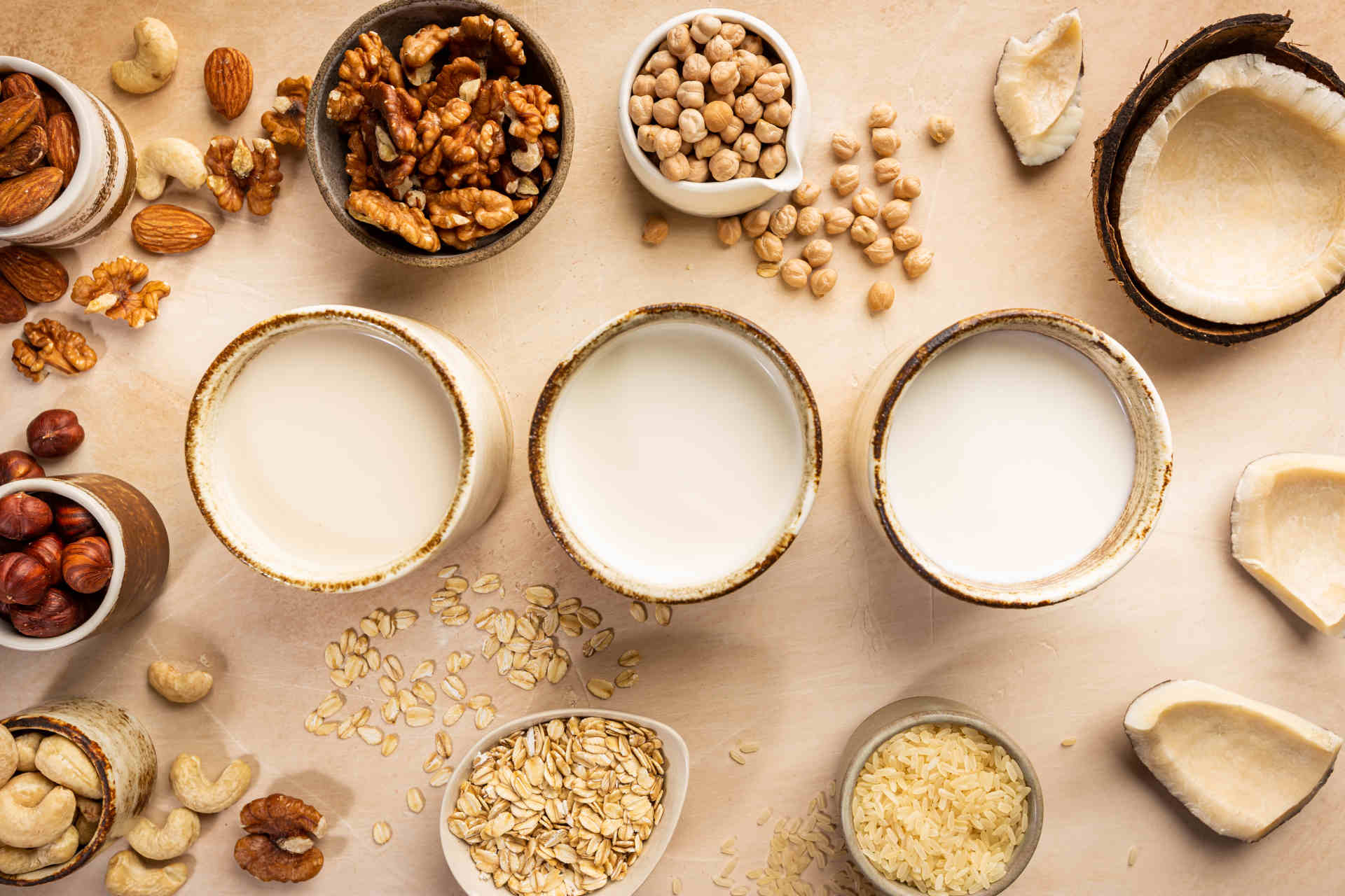 Latte: esistono decine di prodotti plant-based che intendono essere un'alternativa