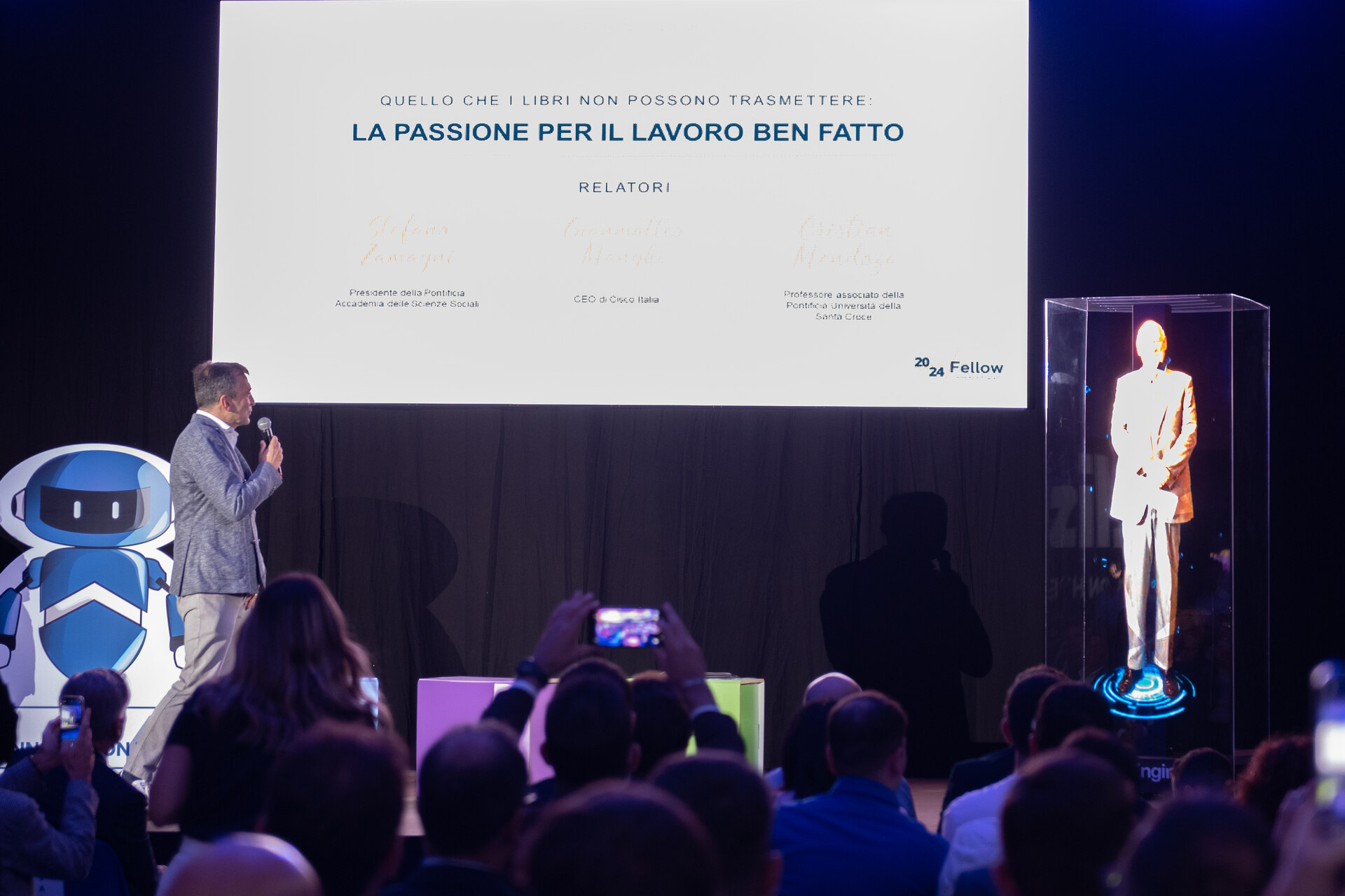 Olotrasporto: “La passione per il lavoro ben fatto” era l’argomento del relatore ripreso a Bologna e trasferito virtualmente a Roma