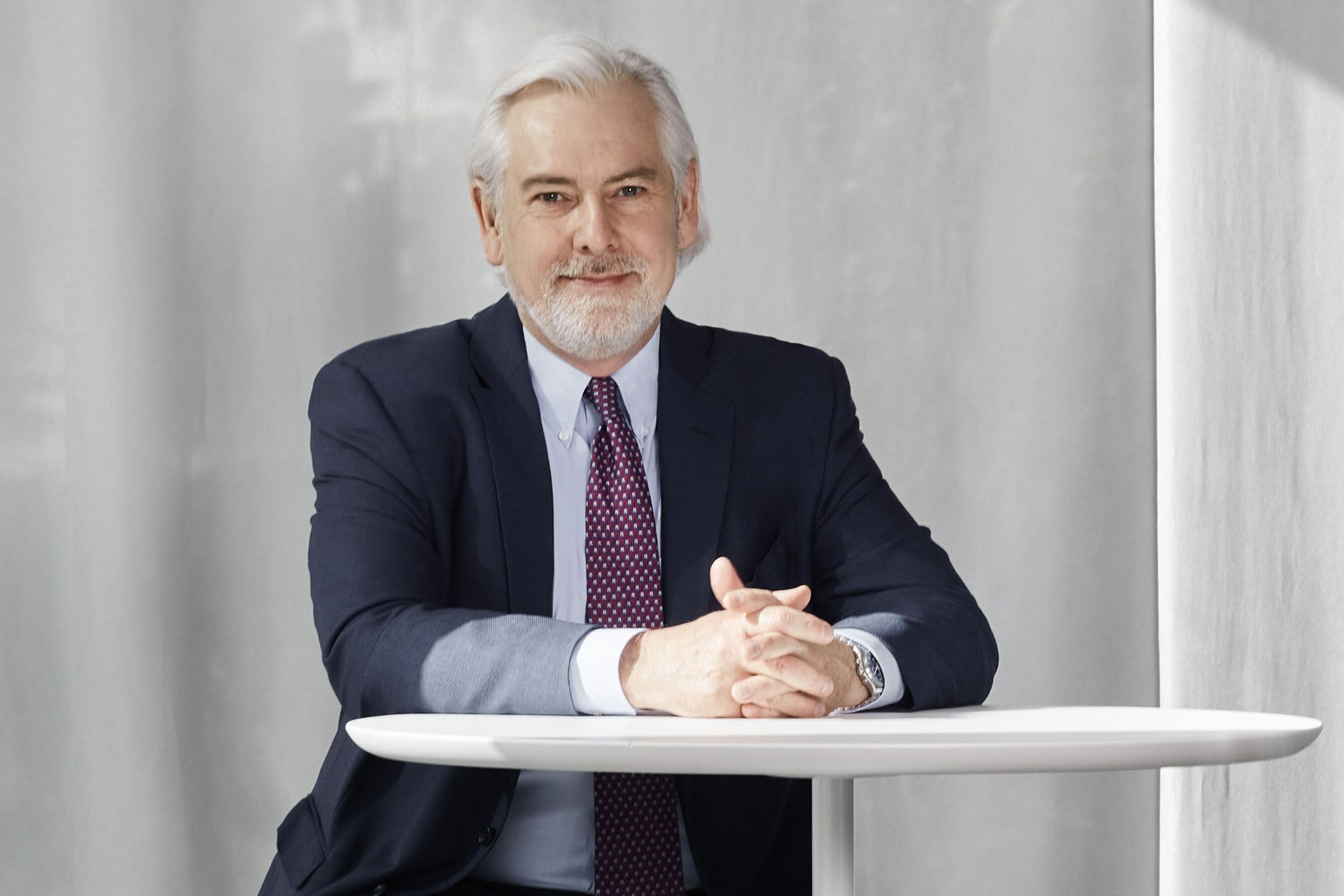Ferrari Philip Morris International: Jacek Olczak è Chief Executive Officer di PMI