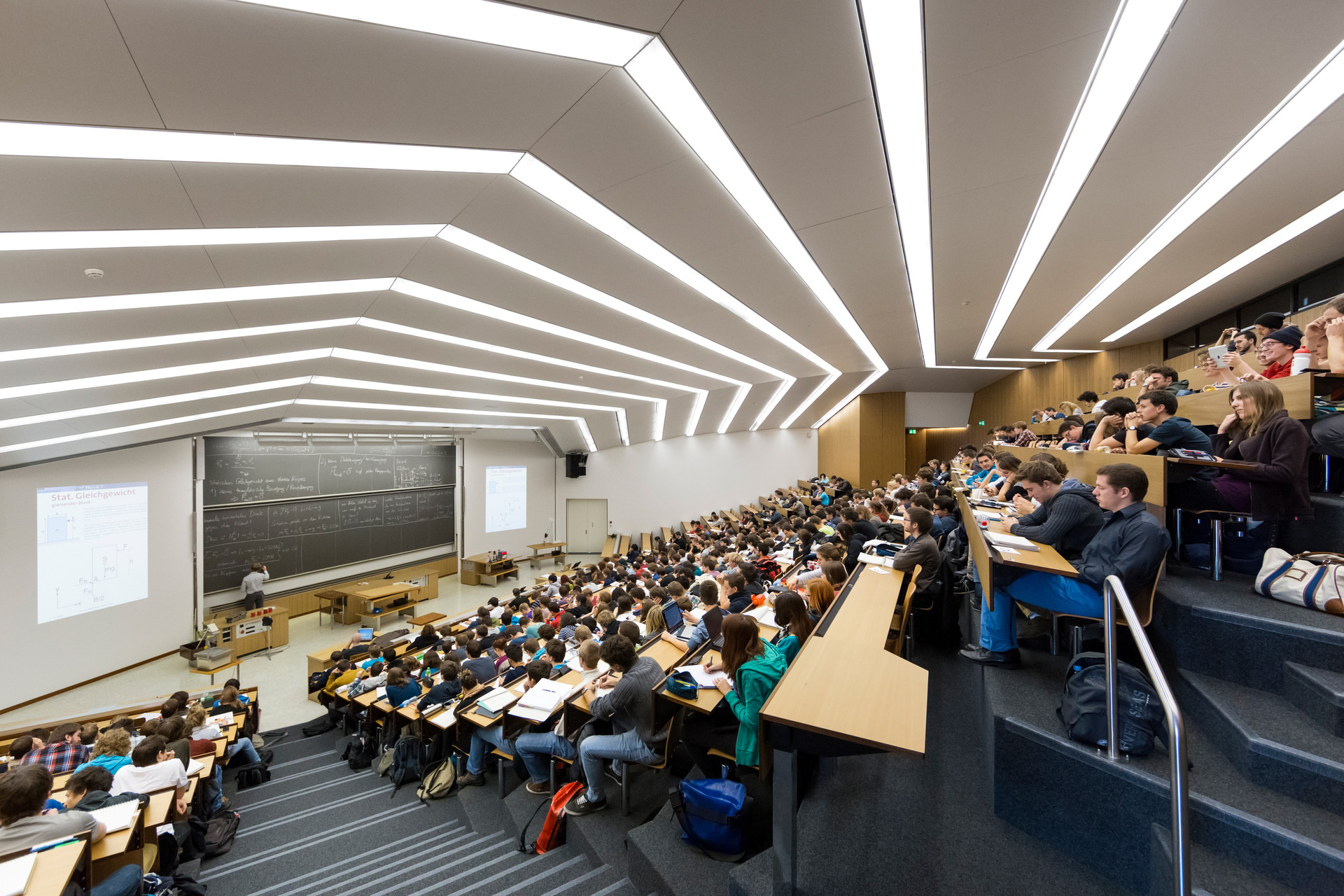 Politecnico di Zurigo: una lezione all'EHT