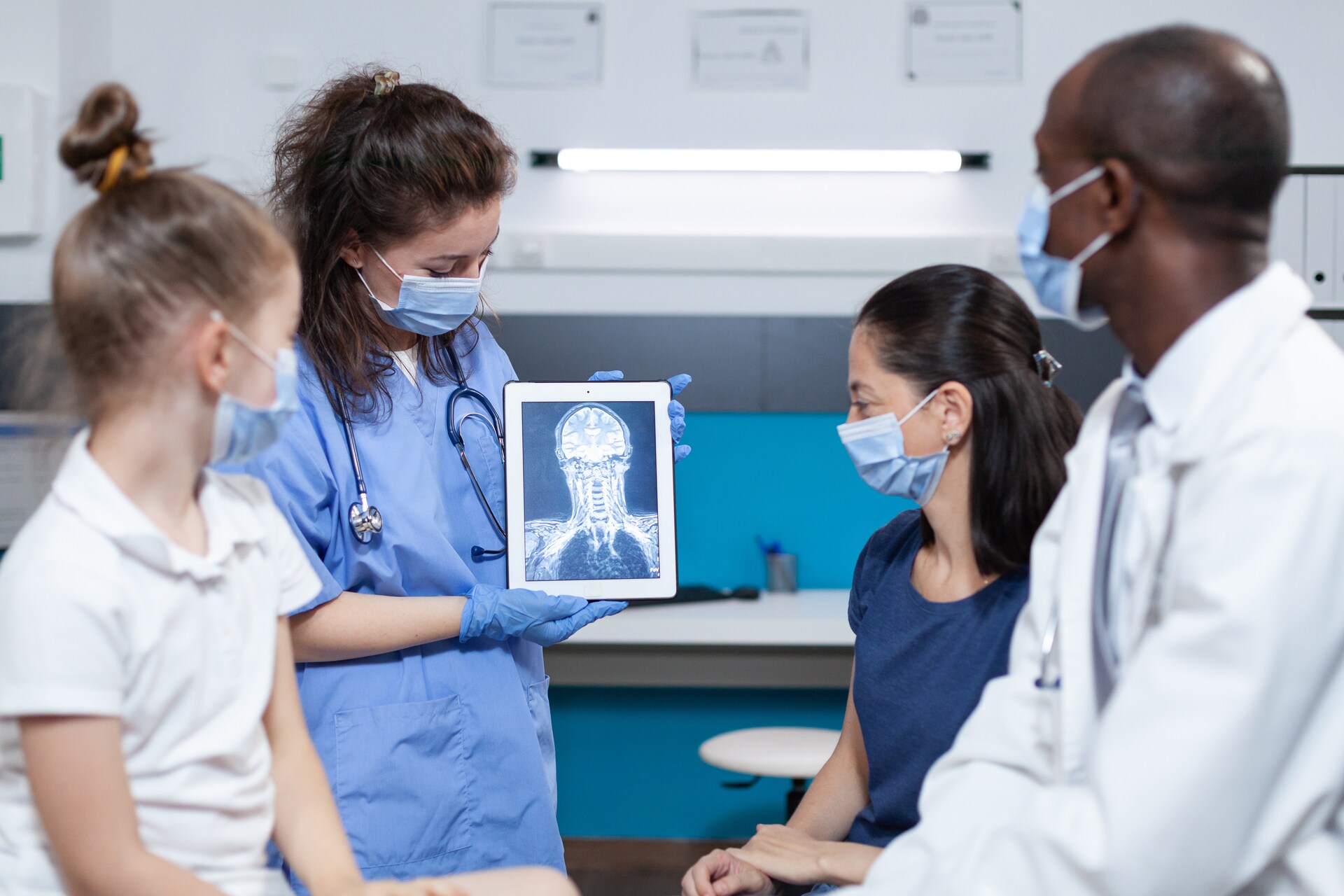 Ologrammi: grazie agli avatar e alle tecnologie AI, è immaginabile una democratizzazione dell'accesso alle cure mediche