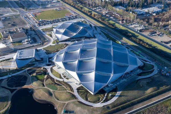 Bay View è aperta: nasce il primo campus elettrico di Google