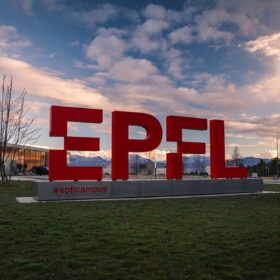 Dall’EPFL un nuovo modello multimodale per un’AI più flessibile