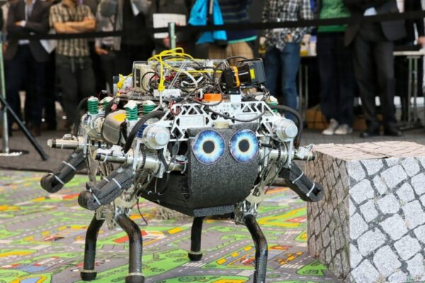 Addio, NCCR Robotics: dodici anni pieni al servizio della Svizzera