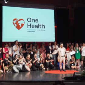 Il “Biomedical Valley” fa il pieno, ma è già… 2024 con “One Health”