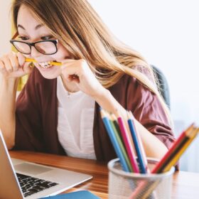 Dimmi che cosa posti, e ti dirò quanto sei vicino al burnout