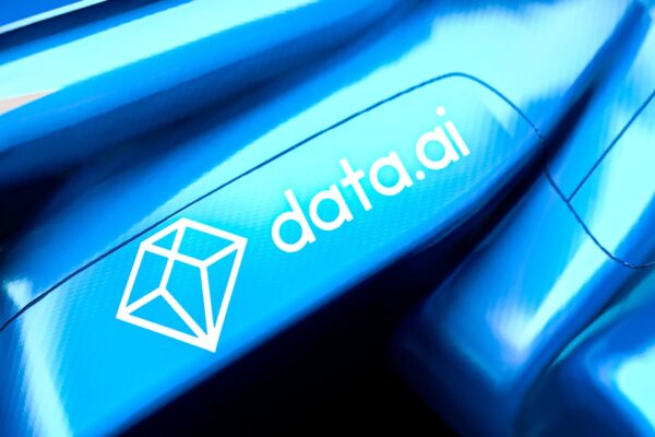 Un partenariato digitale fra il BWT Alpine F1 Team e data.ai