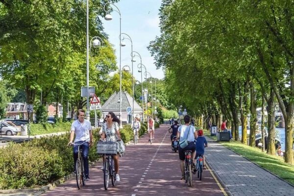 Video, la pista ciclabile verde che attraverserà mezza Lombardia