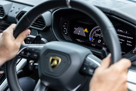 Innovativo sistema di "dialogo" moto-auto da Lamborghini e Ducati