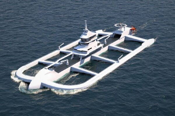 Video, il trimarano “smart” per l’acquacoltura d’alto mare