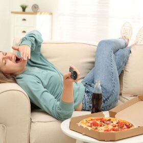 Stanchezza dopo mangiato: il problema è ciò che si… mangia