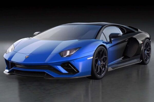 Un NFT 1:1 insieme all’ultima… Lamborghini Aventador Coupé