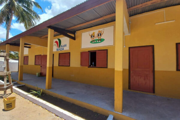 Nuova scuola in Madagascar dall’Orange1 For People Foundation