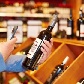 Un QWine Code su ogni etichetta per viaggiare dentro la bottiglia