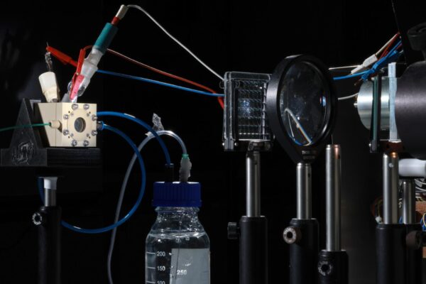 Un passo avanti verso i carburanti solari generati… dall’aria