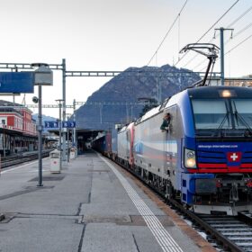 Il traffico merci svizzero su treno cresce con l’automazione