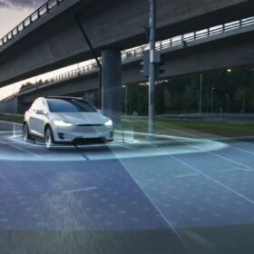 In una App le tecniche di guida di conducenti e top driver