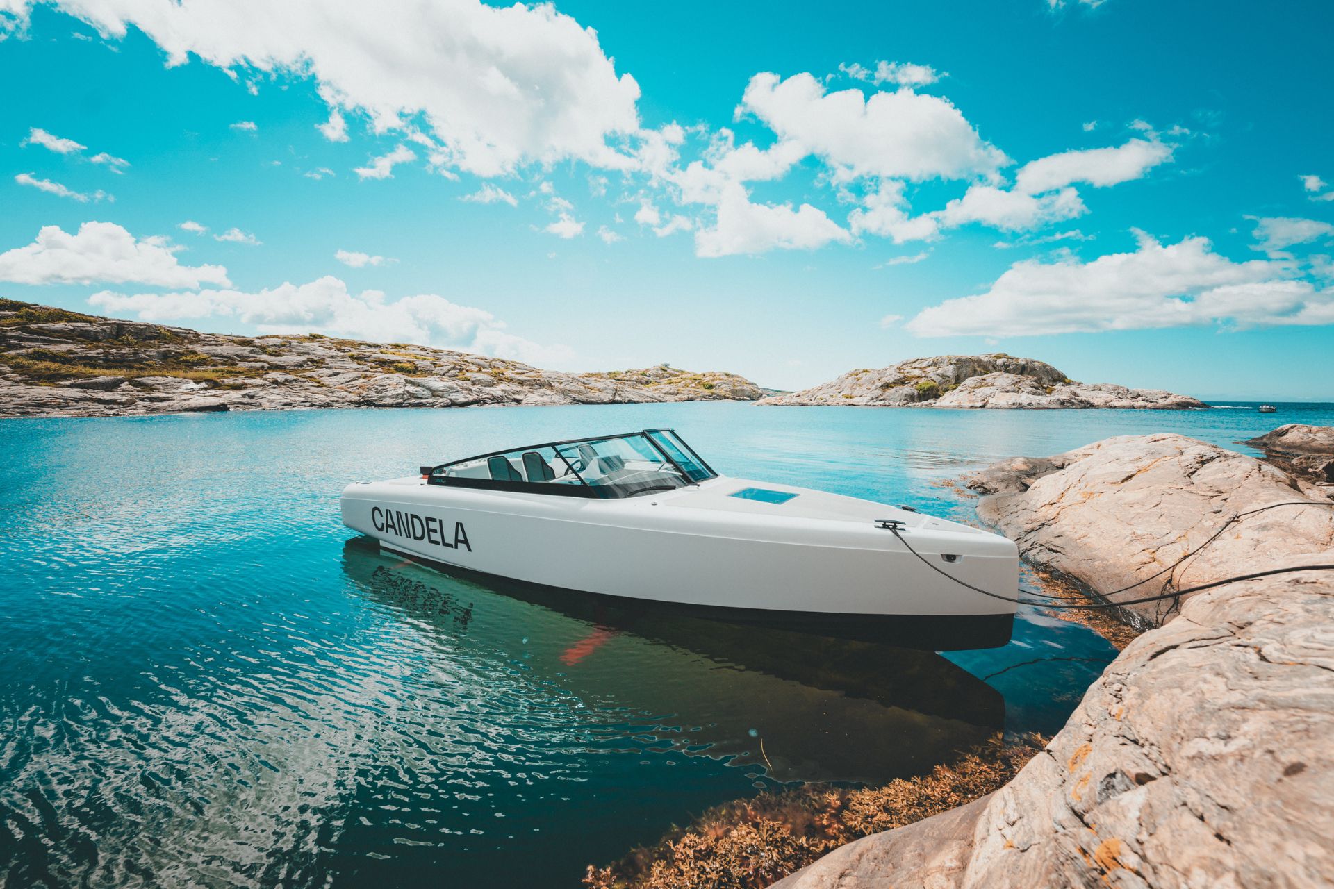 Candela C8: arriva l'aliscafo a motore elettrico "super green"