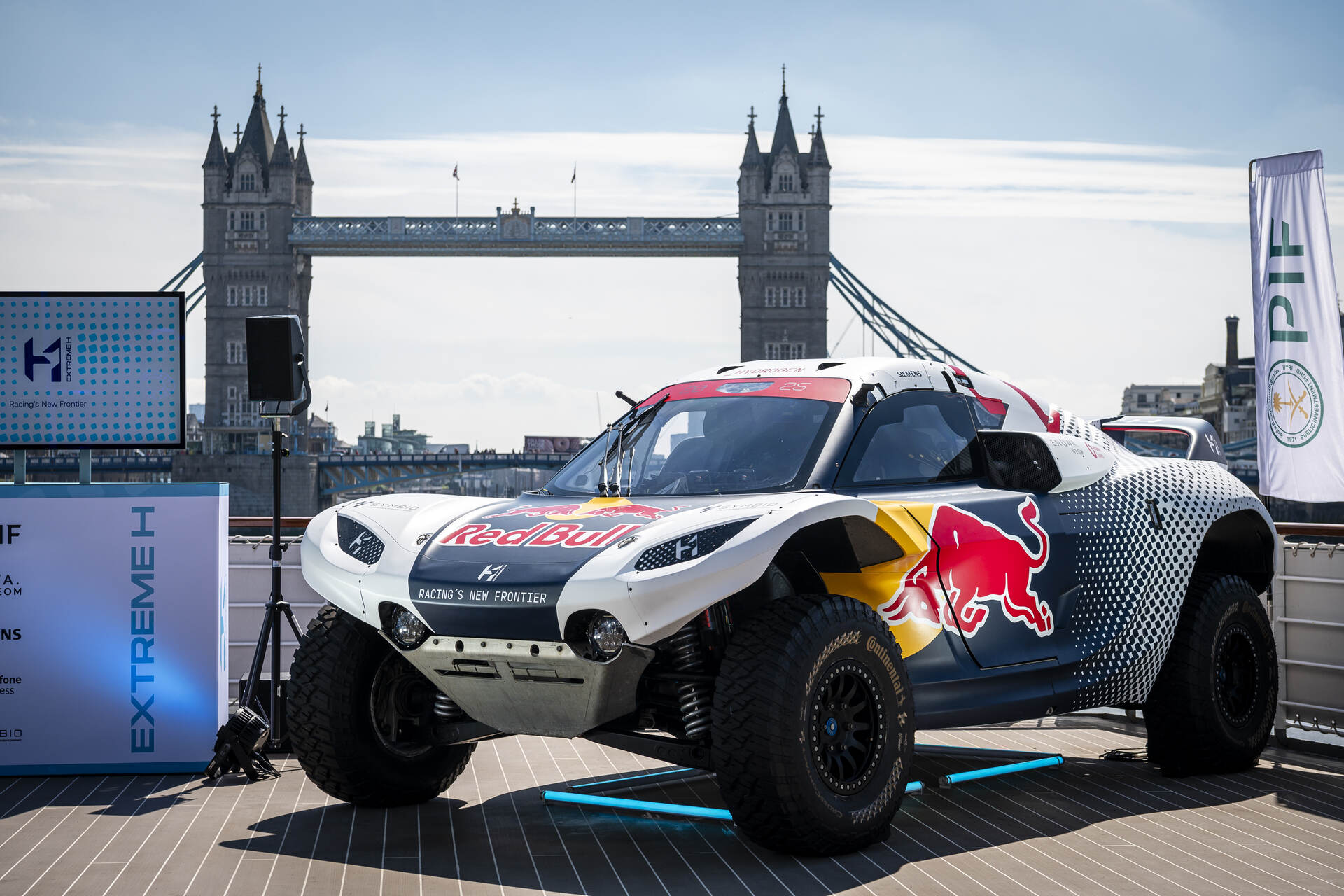 Pioneer 25: in livrea Red Bull