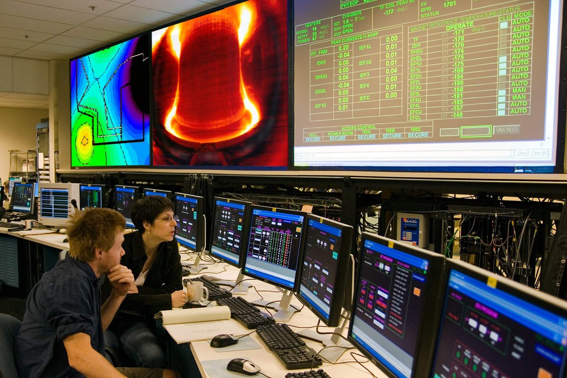 Fusione nucleare: la sala di controllo del tokamak al MIT