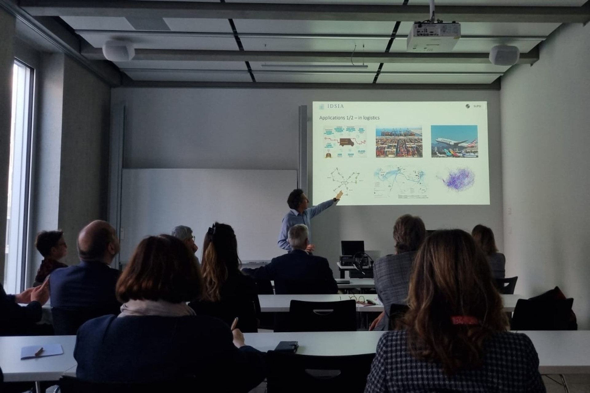 L'IDSIA guida l'innovazione allo Swiss Innovation Tour