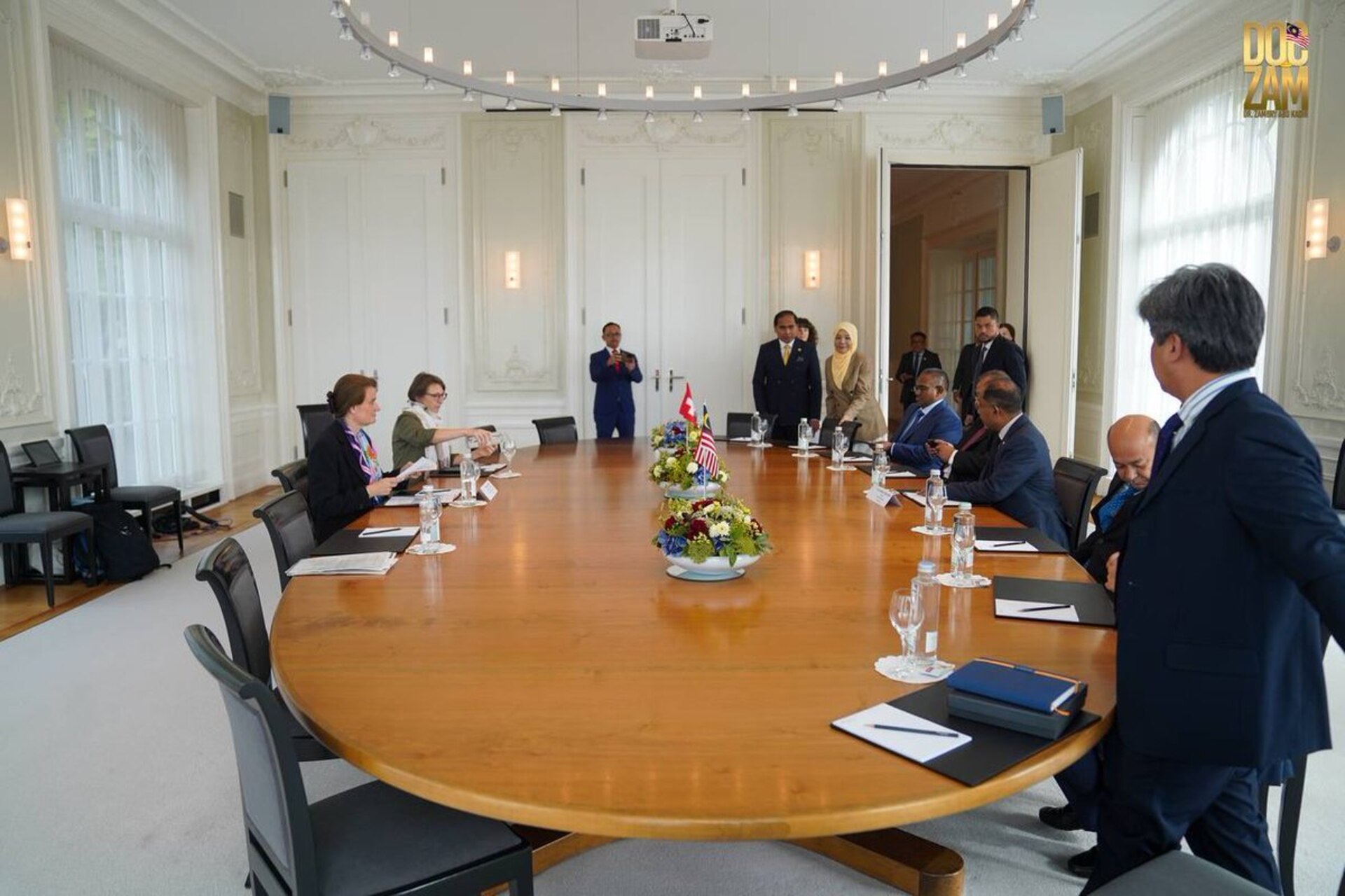 Malesia e Svizzera: incontro diplomatico fra le delegazioni dei due Paesi amici