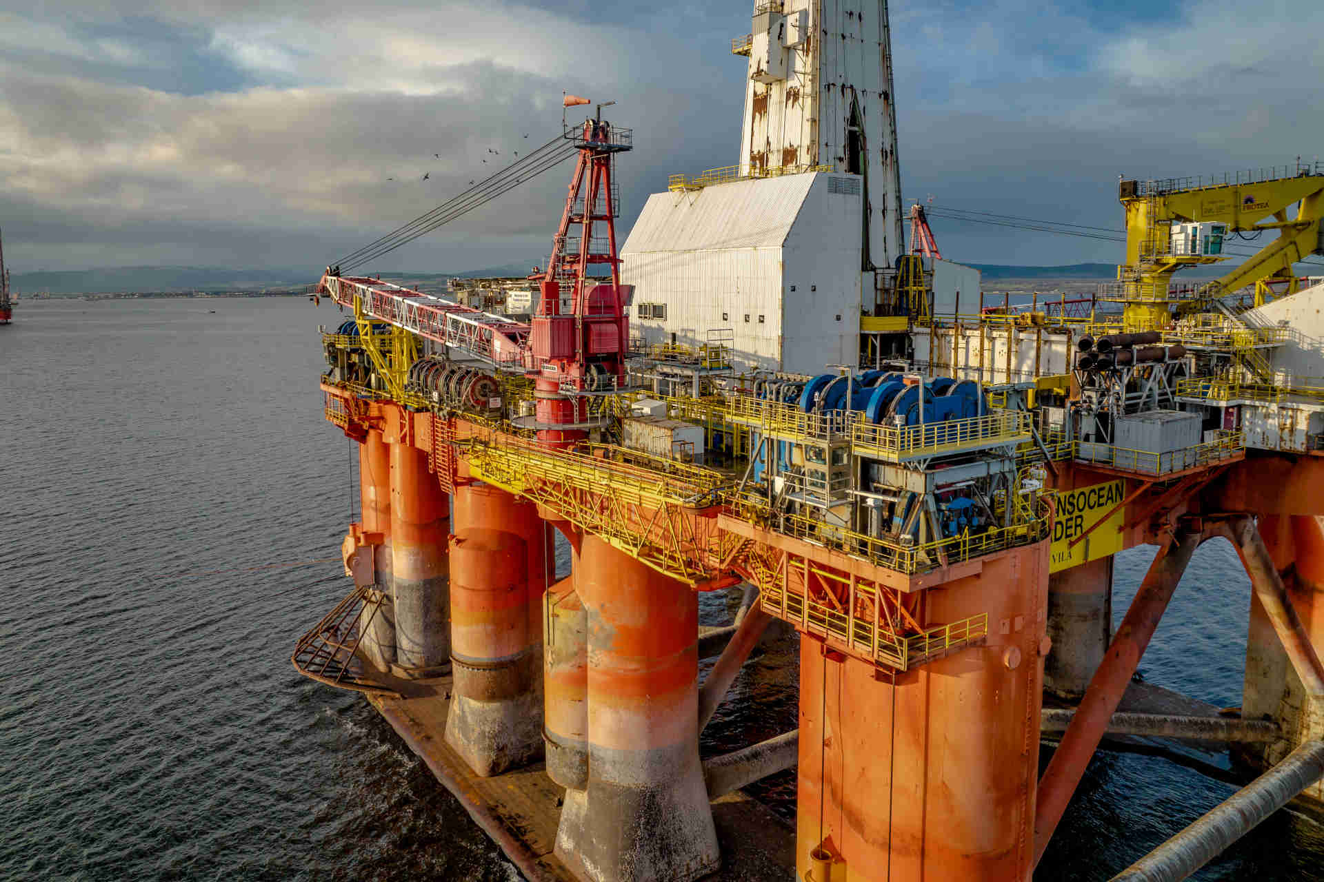 Piattaforme offshore diventano barriere coralline