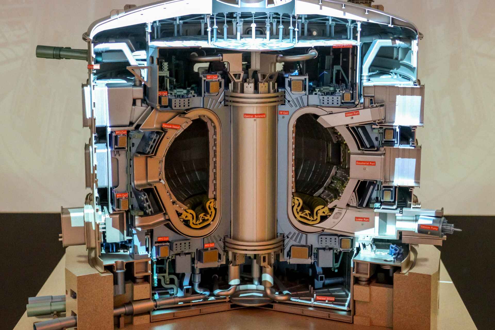 Fusione nucleare: il MIT isola plasma e pareti nei tokamak