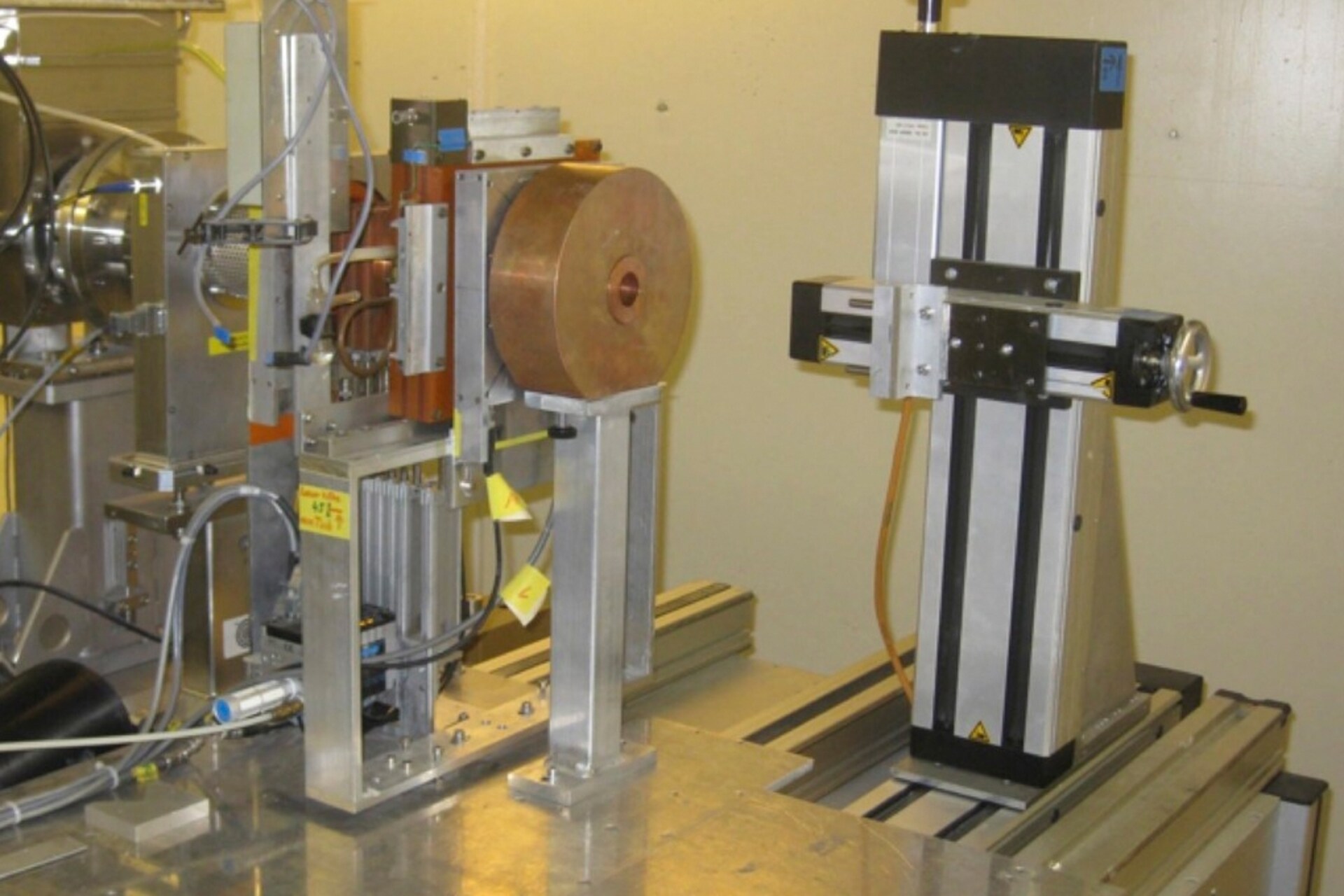 ESA in Svizzera: la Proton Irradiation Facility per il collaudo dei componenti dei veicoli spaziali: