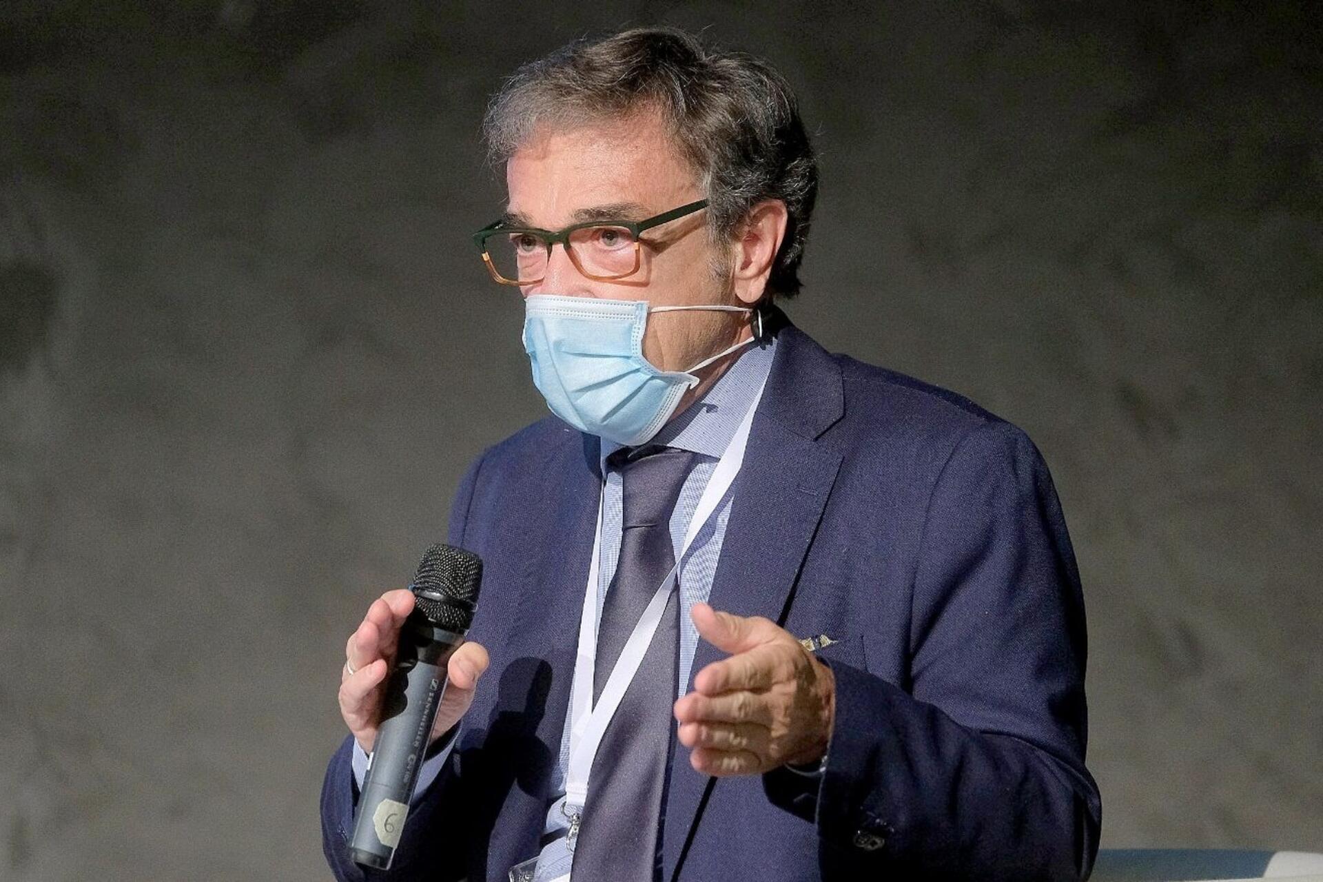 Ospedali: Luigi Bertinato ha lavorato per l’OMS in Africa, per l’UNESCO, per la UE, per la Regione Veneto e per il Ministro della Salute