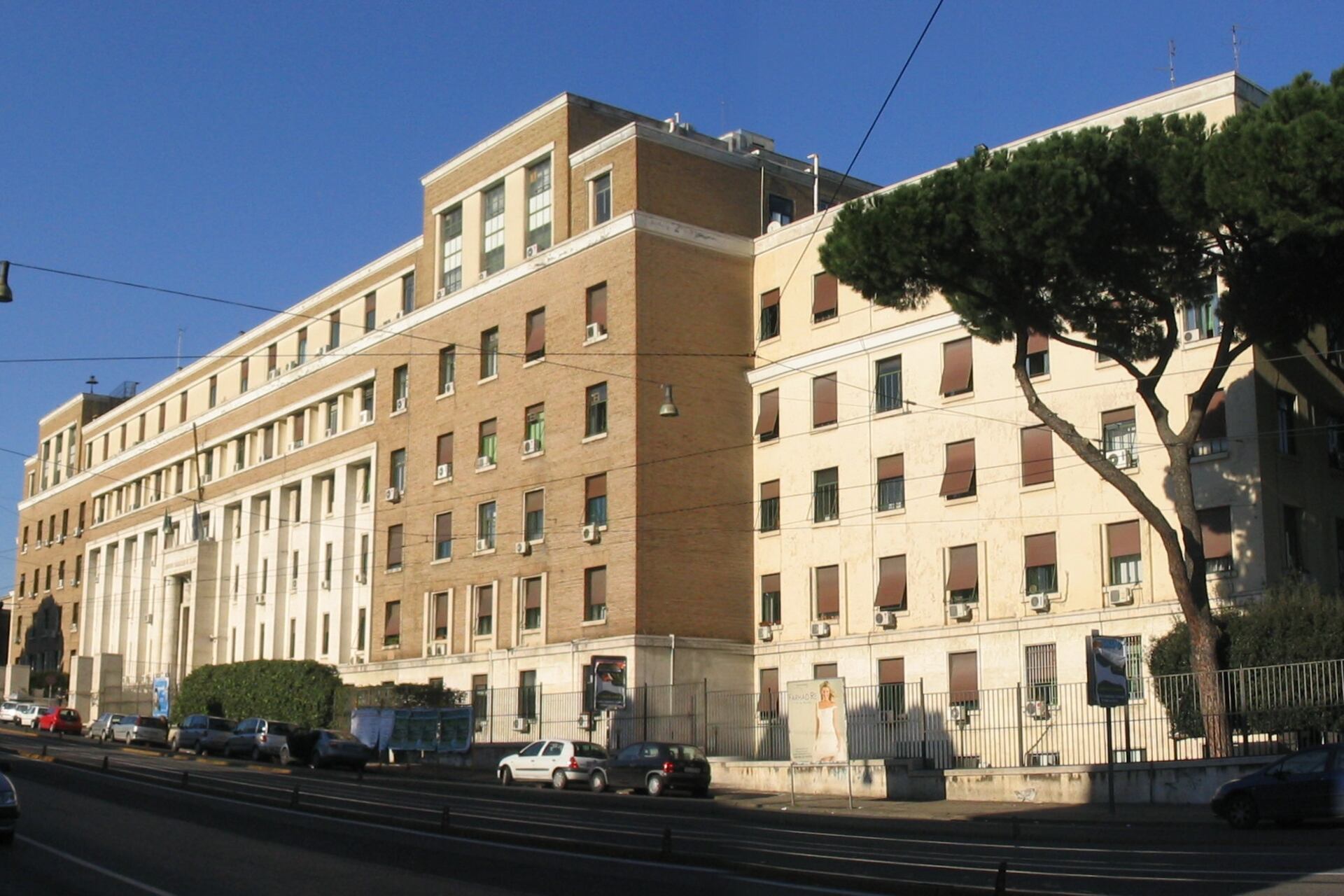 Ospedali: la sede dell'Istituto Superiore di Sanità italiano a Roma, in Italia