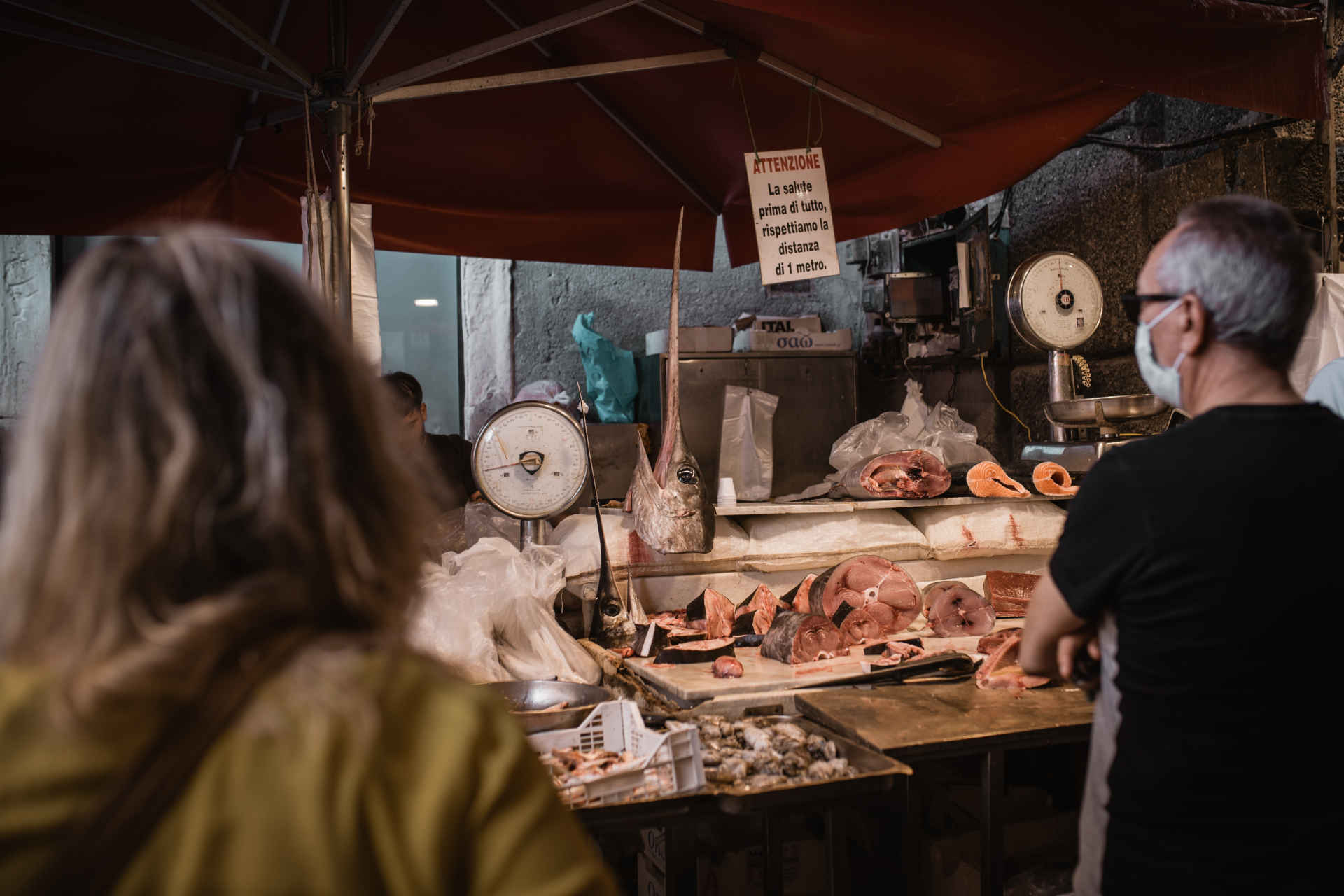Il pesce spada per l'Europa e la pesca illegale in Marocco