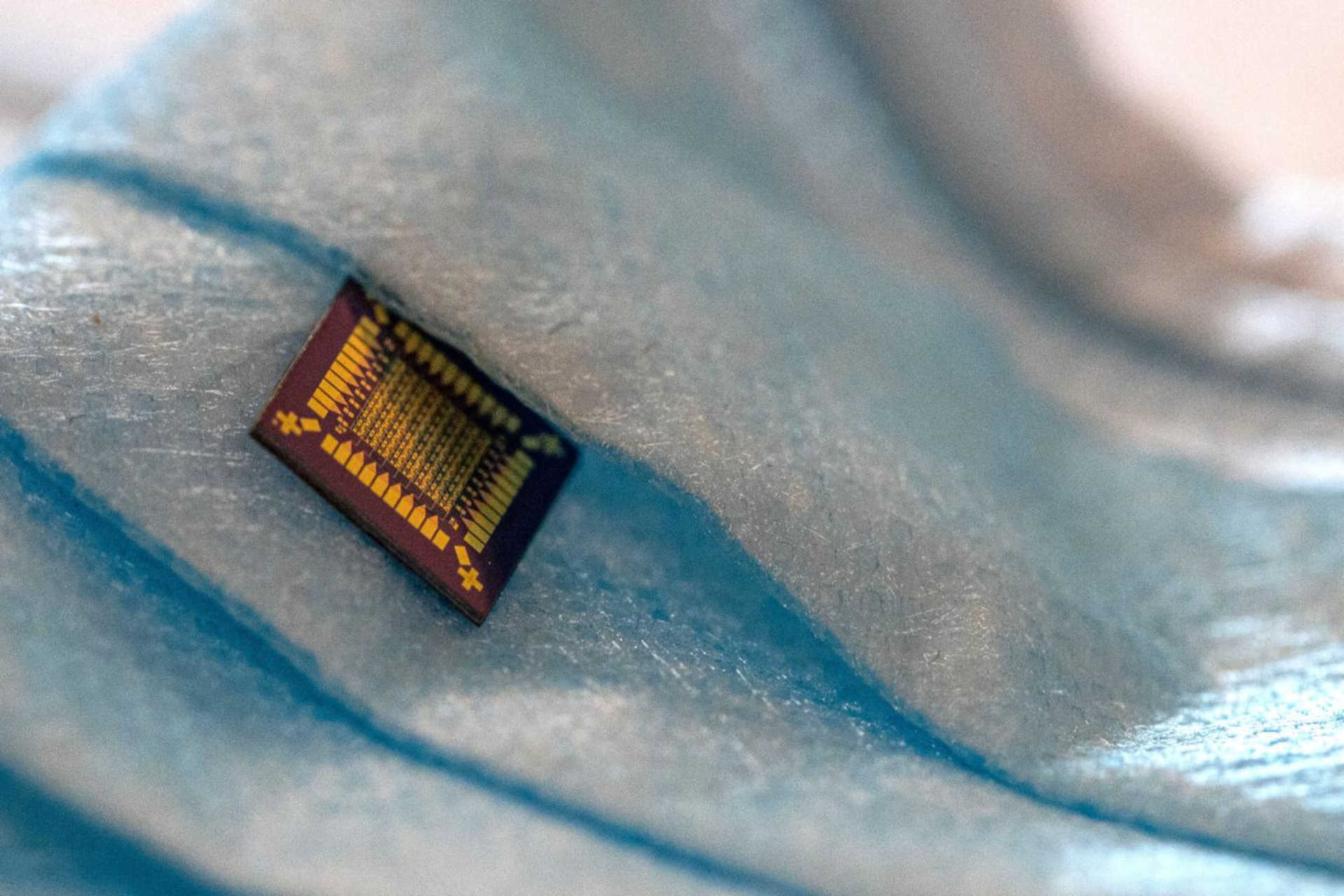 Microelettronica sostenibile grazie alla seta