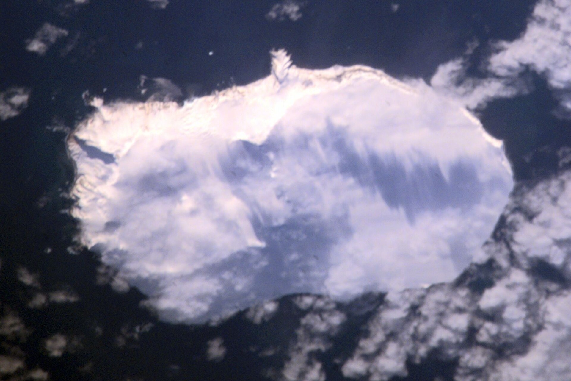 Isola Bouvet: situata nell'Oceano Atlantico meridionale, questo territorio norvegese è considerato il più remoto al mondo