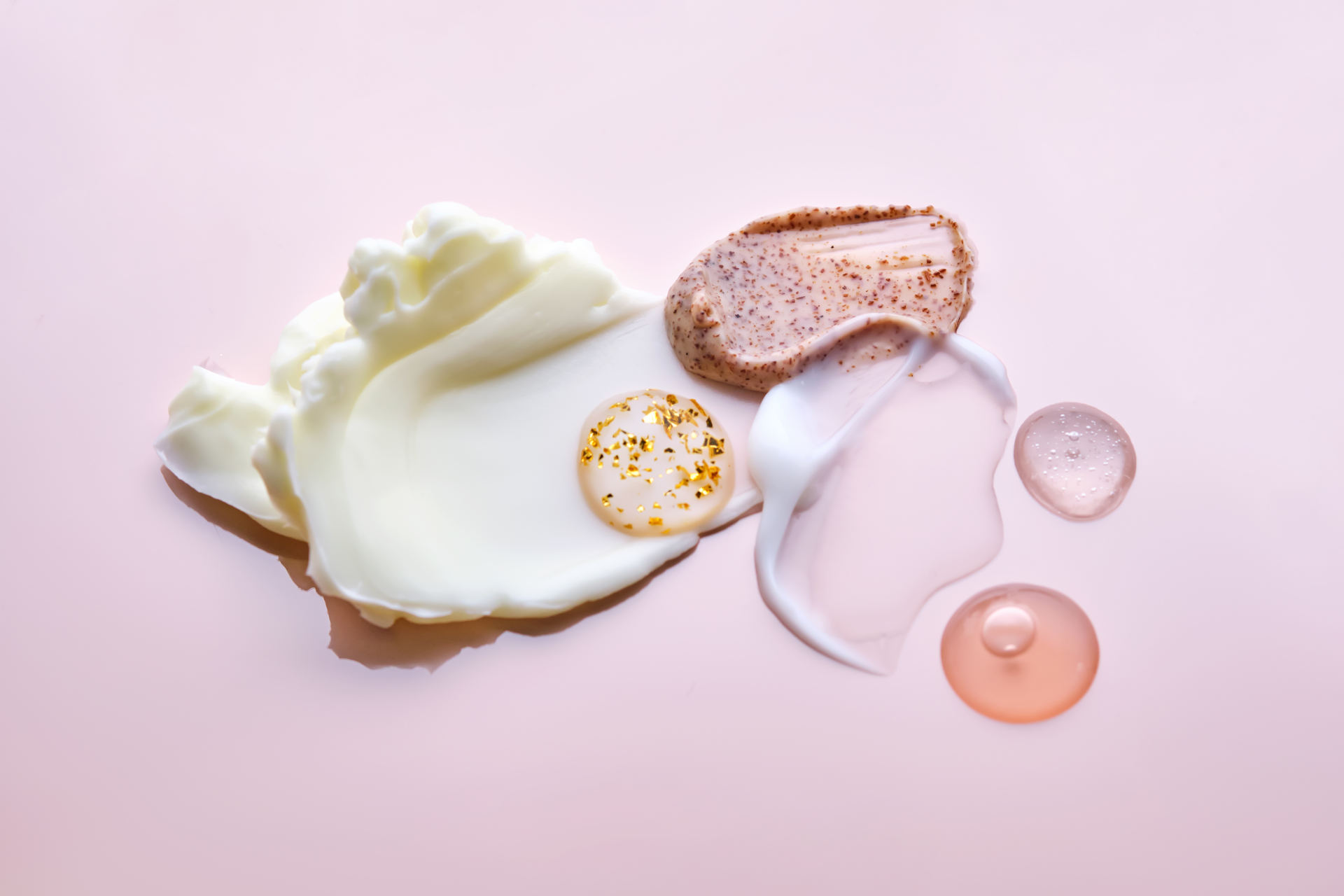 Un'alternativa ecologica alle microplastiche dei cosmetici