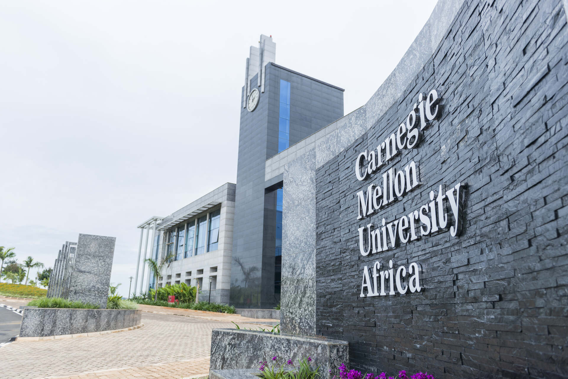 Ruanda: la Carnegie Mellon University