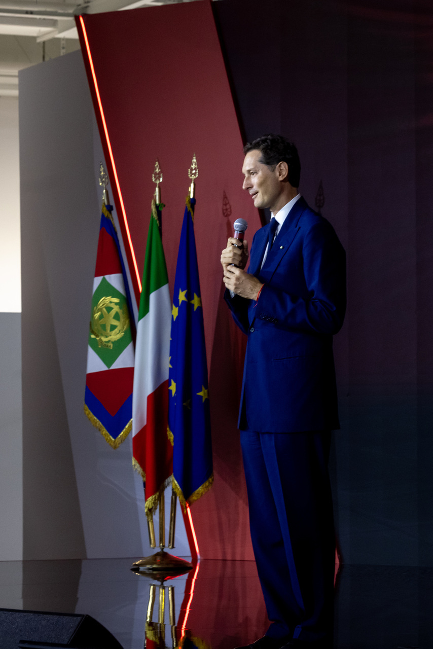 Ferrari e-building: John Elkann all'inaugurazione a Maranello