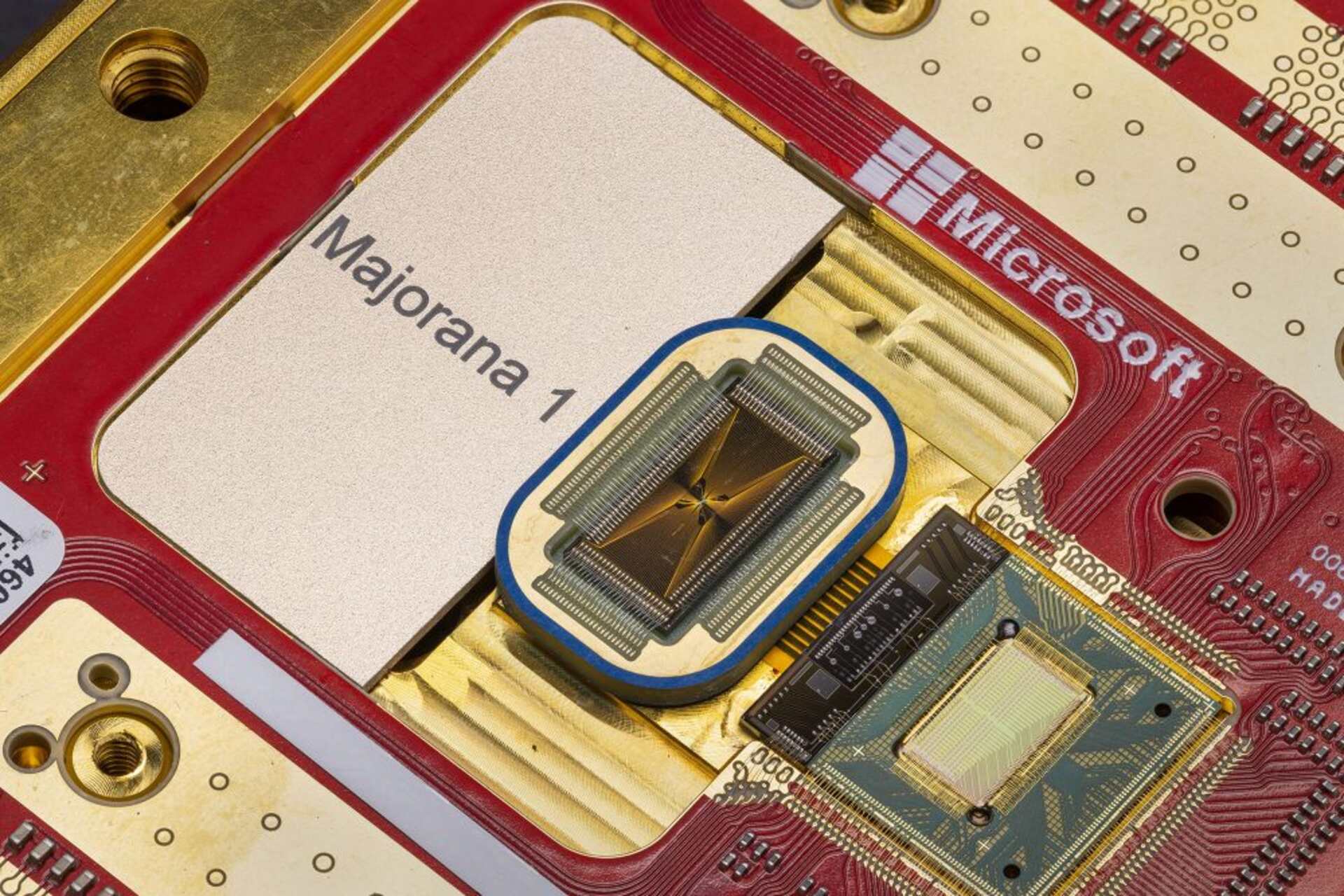 Majorana 1: il nuovo chip di Microsoft, basato su qubit topologici, promette di rivoluzionare il calcolo quantistico grazie alla sua stabilità e scalabilità