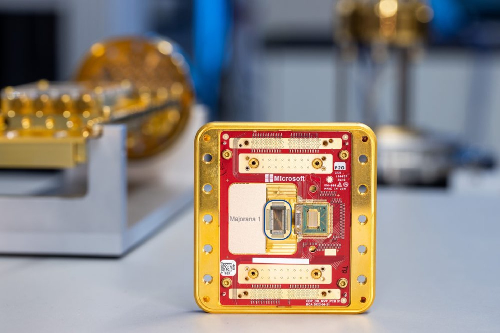 Majorana 1: il nuovo chip di Microsoft, basato su qubit topologici, promette di rivoluzionare il calcolo quantistico grazie alla sua stabilità e scalabilità
