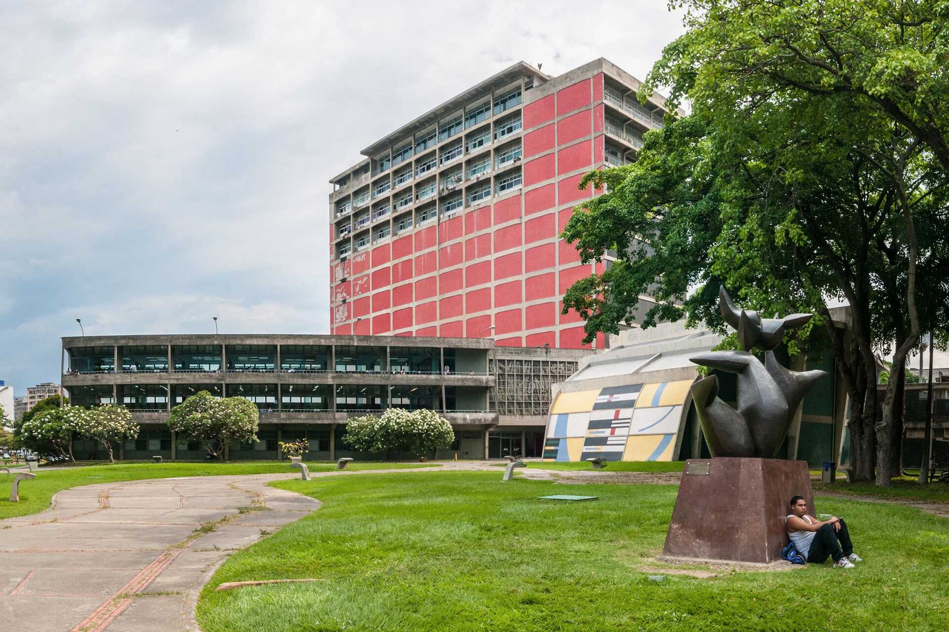 Venezuela: la Biblioteca Centrale dell’Universidad Central de Venezuela è un centro di sapere