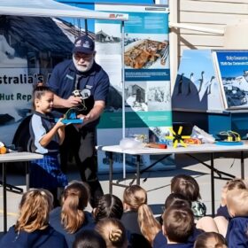 Antarctic Explorer: l’AI che porta il Polo Sud nelle aule di scuola