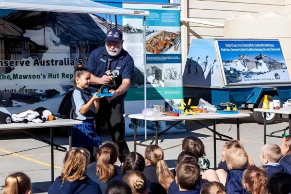 Antarctic Explorer: l’AI che porta il Polo Sud nelle aule di scuola